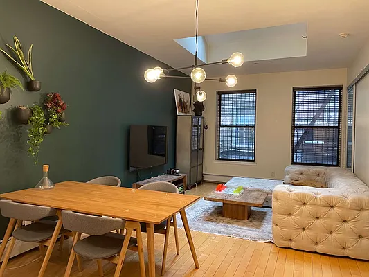 Rented by Owner | media 13