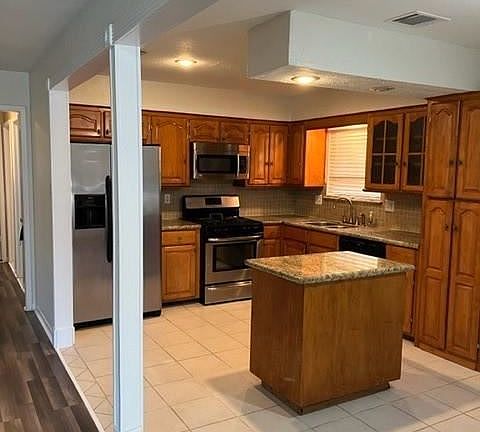 5th image of 2762 Tinechester Dr