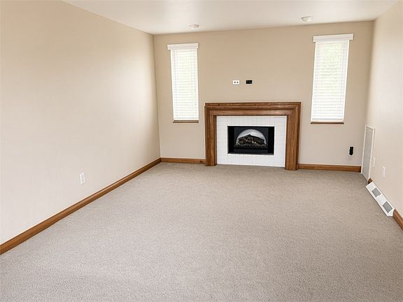 2nd image of 5110 Fieldcrest Dr
