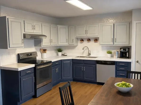 5946 Berkshire Ct, Alexandria, VA 22303