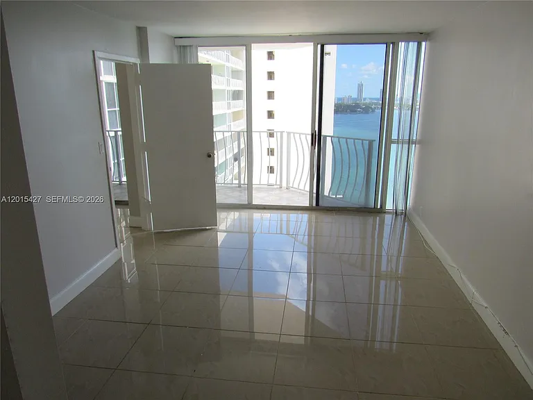 7601 E Treasure Dr #2210 — Photo 3