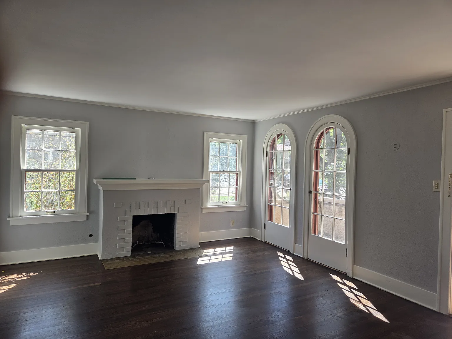 2 bed, 1830 sqft, $3,150 — Photo 3