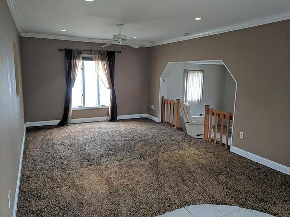 3rd image of 849 Neville St