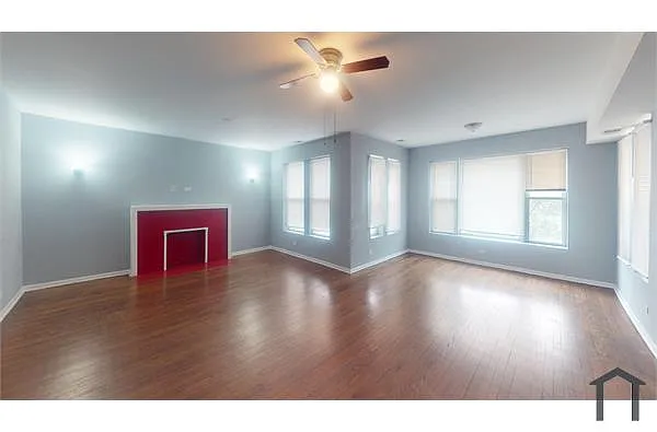 Building Photo - 6146 S King Dr #2