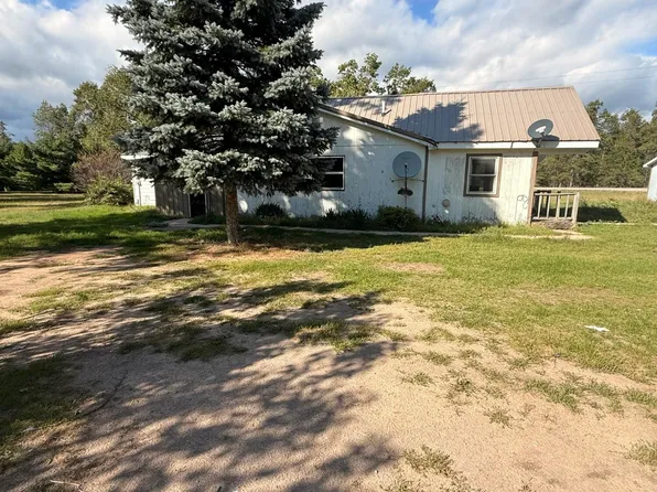 4122 Kateri Ln, Indian River, MI 49749