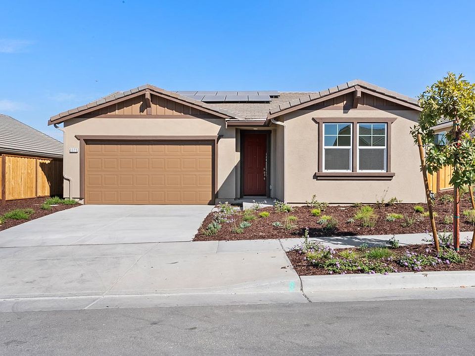 1st image of 2070 Fuchsia Dr