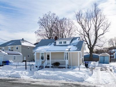 141 Hanover Ave, Pawtucket, RI, 02861