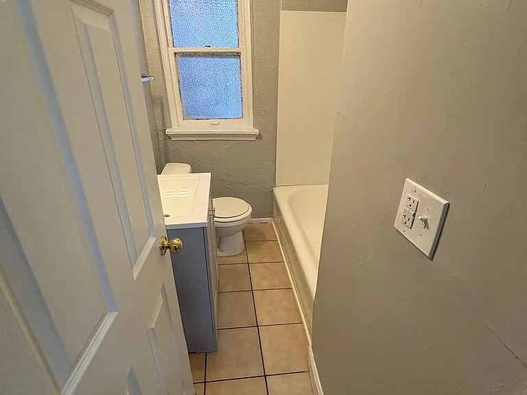 3440 Delor St — Photo 66