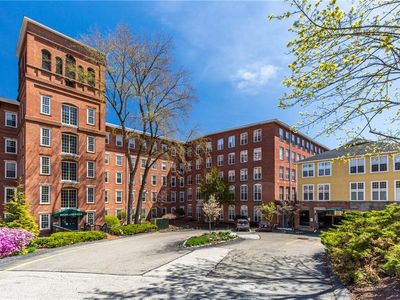 2 School St #229, Lincoln, RI, 02865