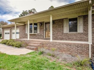 1164 Downing Ct, Lincolnton, NC 28092