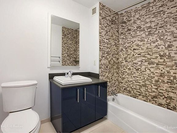 5th image of 101 Avenue D APT 10d
