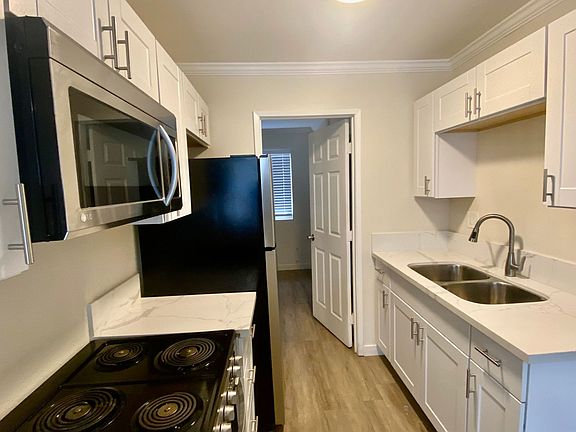 5th image of 5048 Wightman St APT 01