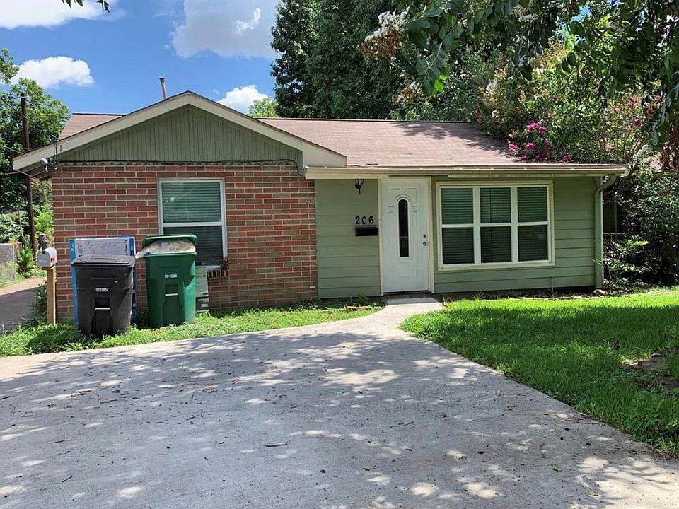 1st image of 206 Frawley St