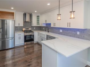 28 Hilltop Cir, Fishkill, NY 12524