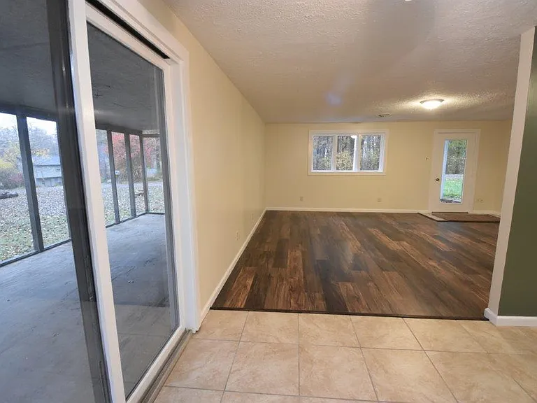 16527 Lincoln Blvd — Photo 7