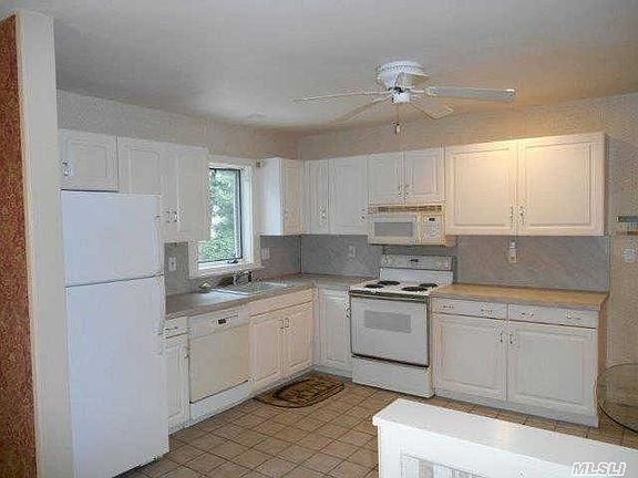 3rd image of 44 Kelsey Ave