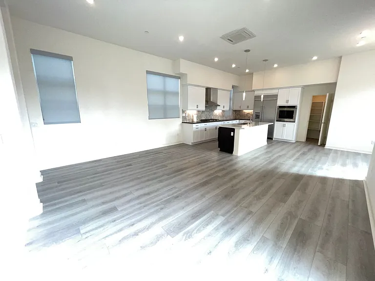 3128 Canon St #301 — Photo 8