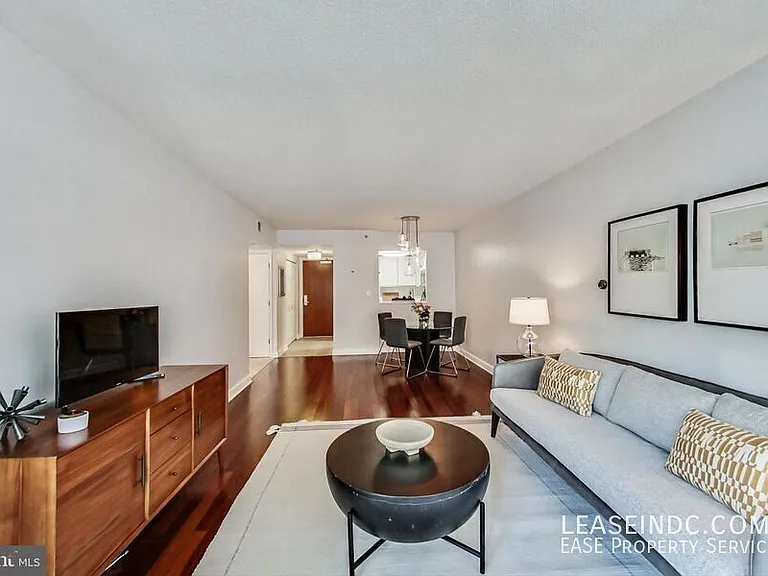 1150 K St NW #406 — Photo 5