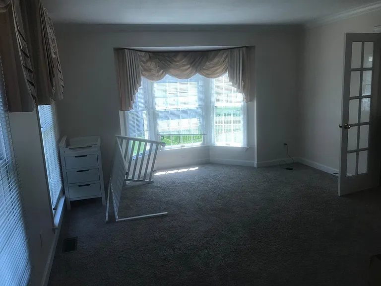 305 Village Ct — Photo 32