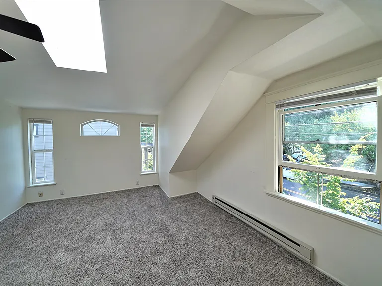 5726 S Corbett Ave — Photo 23