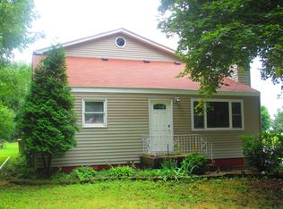 196 W Schick Rd, Bloomingdale, IL 60108