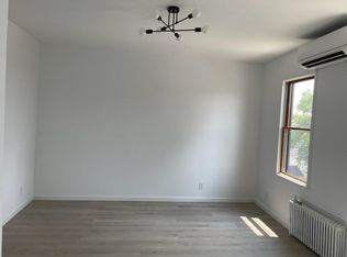 79-20 68th Rd FLOOR 2, Middle Village, NY 11379