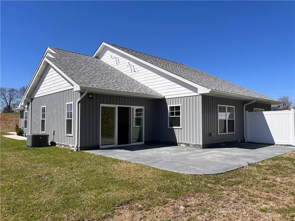 79 Heybert Dr, Blairsville, PA 15717