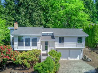 7079 NE 163rd St, Kenmore, WA 98028