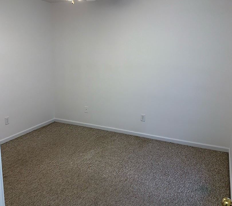2nd image of 463 Allison St NW