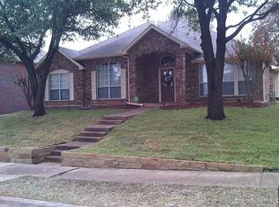 7620 Oak Knoll Dr, North Richland Hills, TX 76182