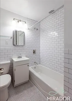 Rented by Mirador Real Estate | media 3