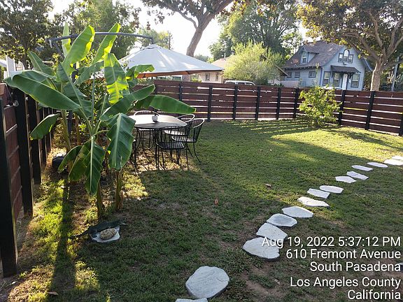 2nd image of 608 Fremont Ave #608