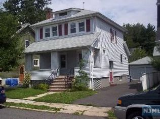 124 Hazelton St, Ridgefield Park, NJ 07660