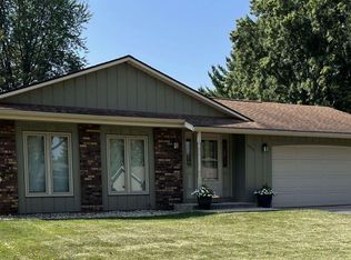 4016 Skyview Dr, Janesville, WI 53546