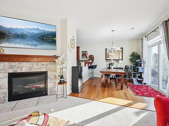 4th image of 424 Acushnet St