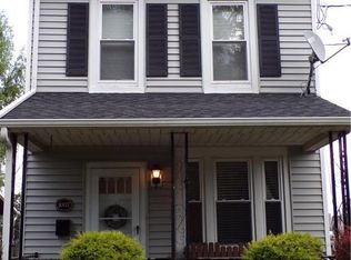 1007 Howertown Rd N, Catasauqua, PA 18032