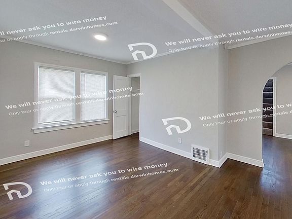 4th image of 2854 Mersington Ave