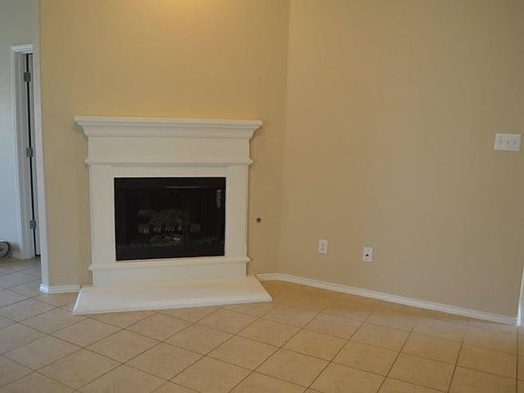 4th image of 5140 Hidden Knolls Dr