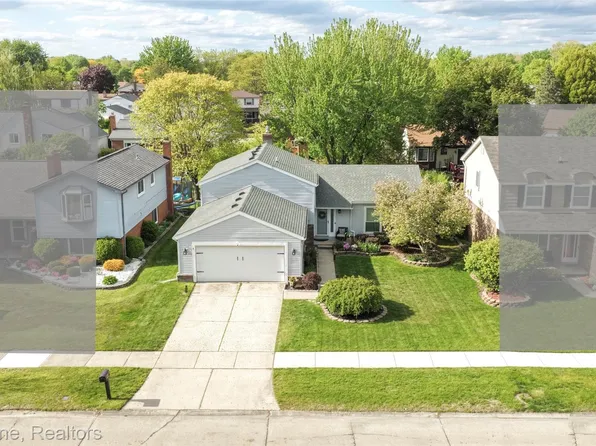 42088 Greenwood Dr, Canton, MI 48187