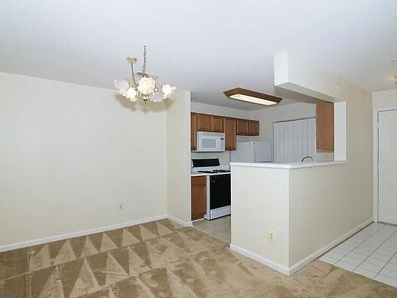 5th image of 8087 Lacy Dr #29