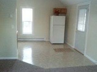 452 1/2 W Exchange St, Sycamore, IL 60178