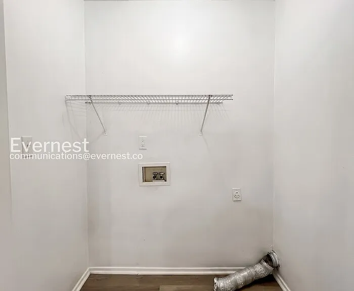1208 W East Ross Pkwy — Photo 17