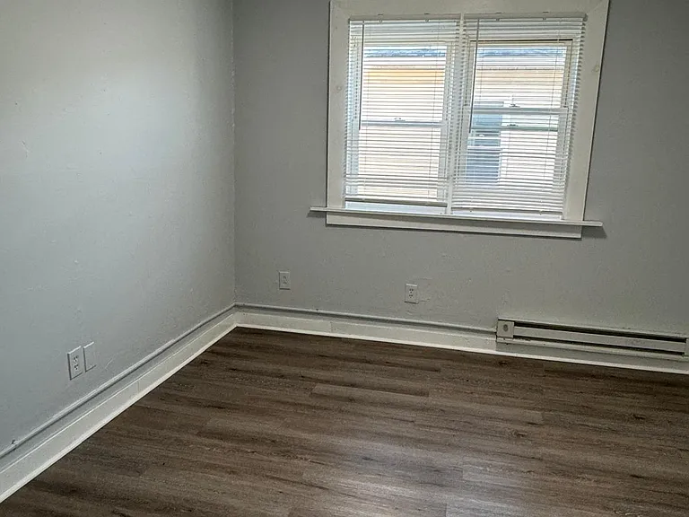 206 E Ayre St #4 — Photo 11