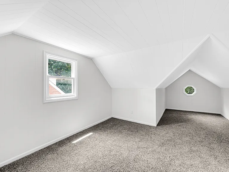 1109 Muirfield Ave — Photo 10