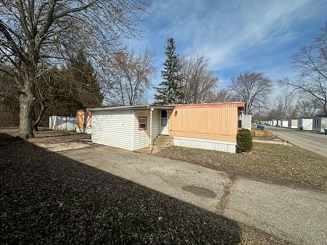 2nd image of 7519 Dorr St Lot 20