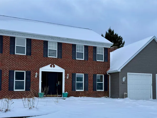 2421 W Twin Willows Dr, Appleton, WI 54914