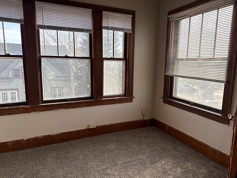 3811 Peters Ave #5 — Photo 6