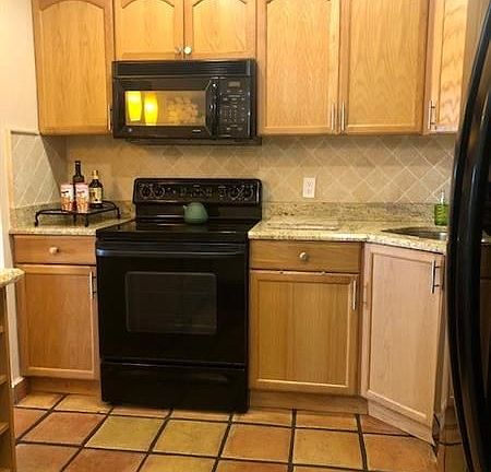5th image of 9101 Jacaranda Ln APT 204