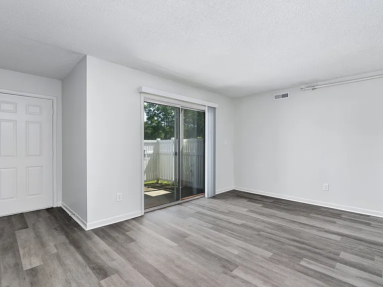 Sycamore - Living Room
