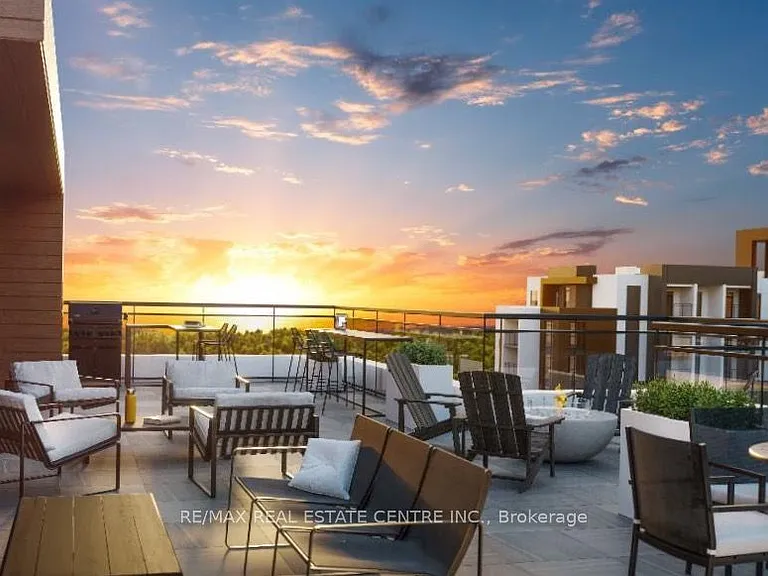 460 Gordon Krantz Ave #422 — Photo 16